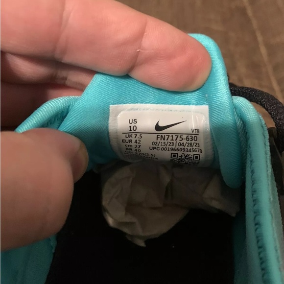 Nike Teal pink and Black Sneakers No box!!! - Picture 7 of 10